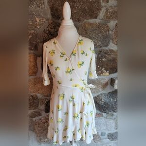 Elodie Womens Lemon Allover Print Tie Waist Short Sleeve Wrap Dress Size Small